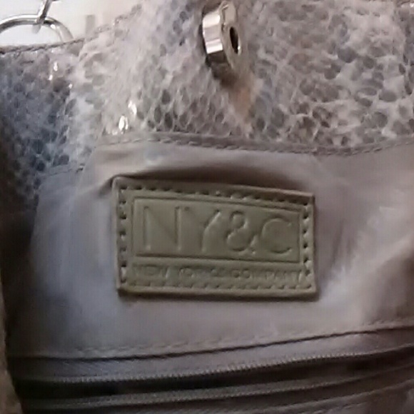 Purse - Picture 4 of 4